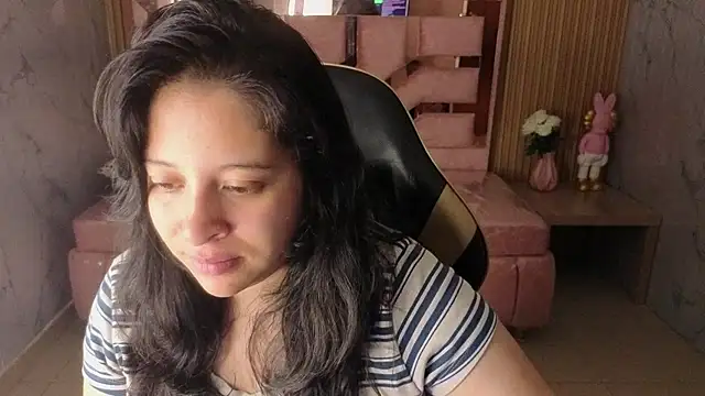 Snapshot of sara_tellez_s chatting on 15, 7, 2026 sara tellez s online show from 15, 7, 2026