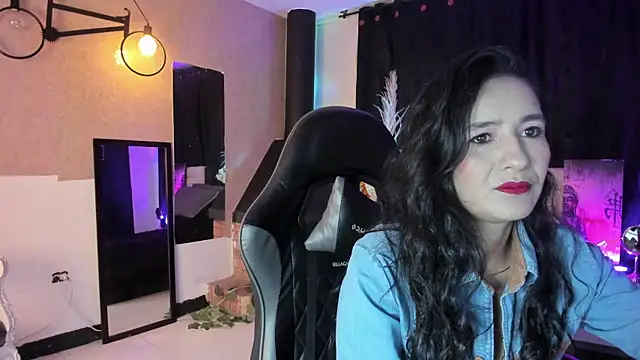 Snapshot of Vicky_Angeel chatting on 21, 5, 2026 Vicky Angeel online show from 21, 5, 2026