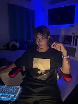 AngelLatinBoy online show from 3, 4, 2026