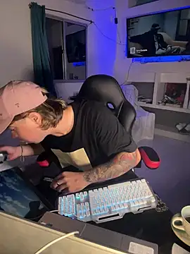 AngelLatinBoy online show from 7, 4, 2026