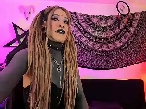 Snapshot of OnixWitch777 chatting on 7, 6, 2026 OnixWitch777 online show from 7, 6, 2026