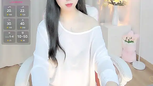 Sweet-Shuna online show from 12, 4, 2026