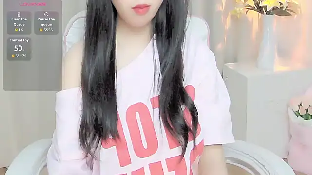 Sweet-Shuna online show from 13, 4, 2026