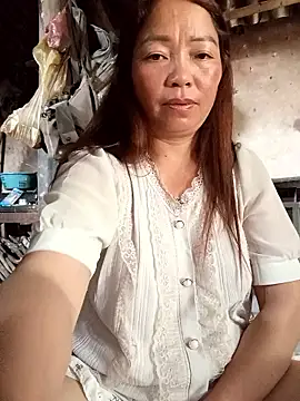 Snapshot of Yellow-pink chatting on 23, 6, 2026 Yellow-pink online show from 23, 6, 2026