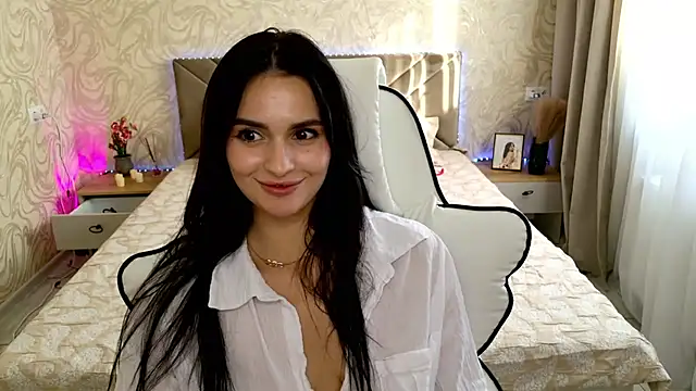Snapshot of MilaaSweety chatting on 5, 7, 2026 MilaaSweety online show from 5, 7, 2026