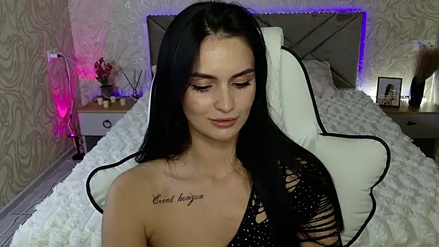 Snapshot of MilaaSweety chatting on 12, 7, 2026 MilaaSweety online show from 12, 7, 2026