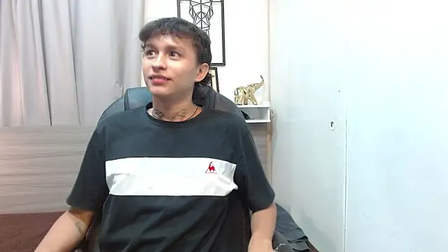 Snapshot of YuanDelux chatting on 8, 3, 2026 YuanDelux online show from 8, 3, 2026