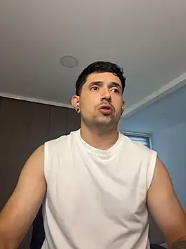 TroyeSavage online show from 21, 3, 2026