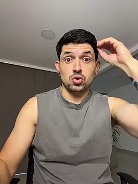 TroyeSavage online show from 24, 3, 2026