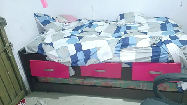 sexysofiaaa online show from 16, 3, 2026