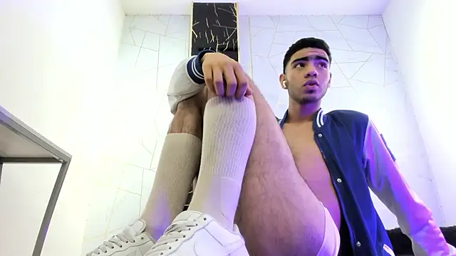 Valentin Lux online show from 17, 4, 2026