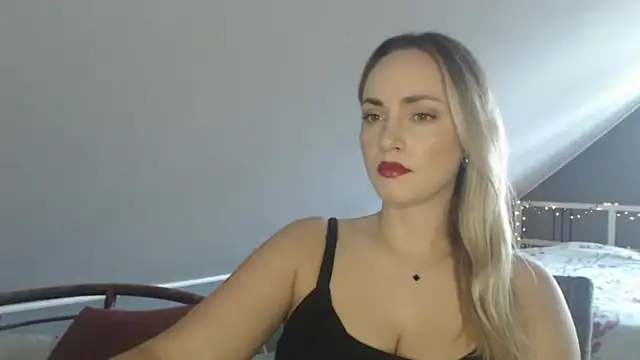 Snapshot of ScarlettSensitive chatting on 23, 6, 2026 ScarlettSensitive online show from 23, 6, 2026