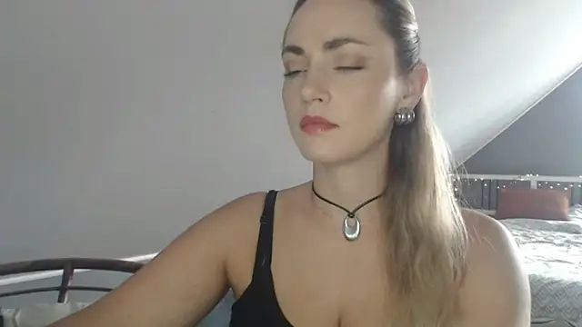 Snapshot of ScarlettSensitive chatting on 30, 6, 2026 ScarlettSensitive online show from 30, 6, 2026
