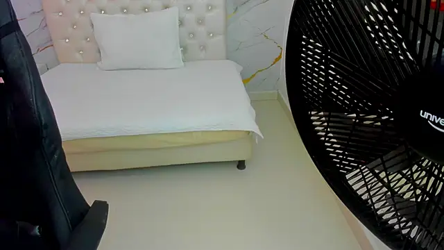 Snapshot of Sofia_echeverri chatting on 18, 4, 2026 Sofia echeverri online show from 18, 4, 2026