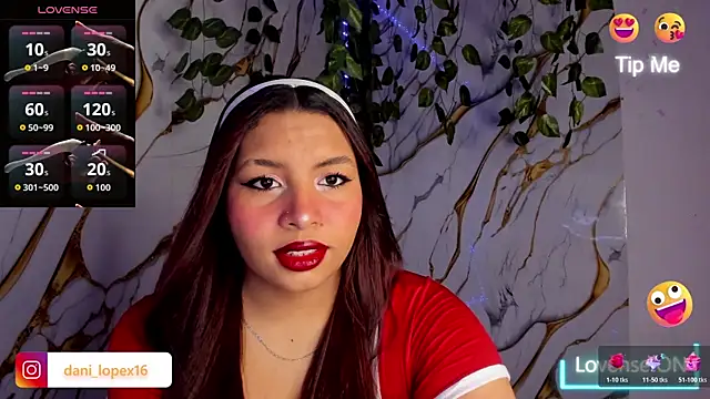 Snapshot of daniela_lopez1 chatting on 15, 6, 2026 daniela lopez1 online show from 15, 6, 2026