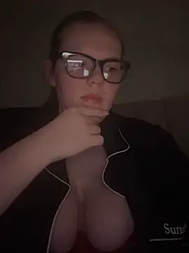 MissMilly050 online show from 3, 4, 2026