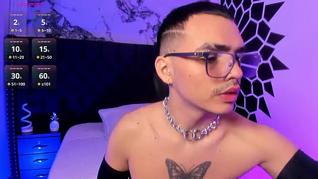 NicoKinggs  online show from 16, 4, 2026