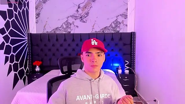 NicoKinggs  online show from 28, 4, 2026