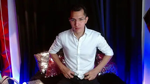 MilanDavid1 online show from 18, 4, 2026