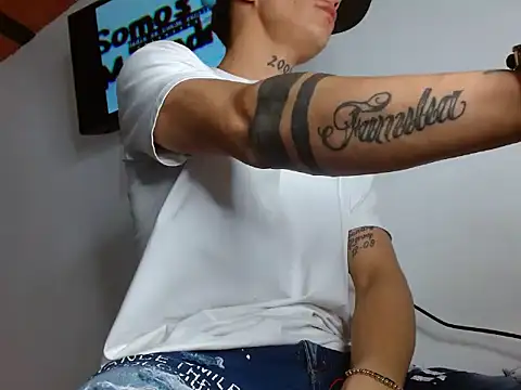 Snapshot of ethanchamo chatting on 20, 3, 2026 ethanchamo online show from 20, 3, 2026