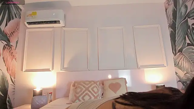 Adalyn Cute online show from 4, 4, 2026