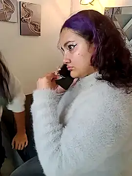 Liily Foxxy online show from 17, 4, 2026