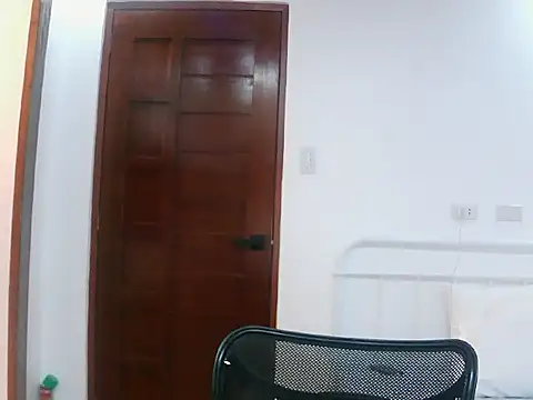 sexiesteyess online show from 26, 4, 2026