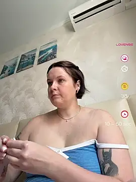 Snapshot of HubbaBaby chatting on 16, 7, 2026 HubbaBaby online show from 16, 7, 2026