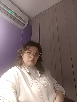 Snapshot of Angelika_l chatting on 13, 3, 2026 Angelika l online show from 13, 3, 2026