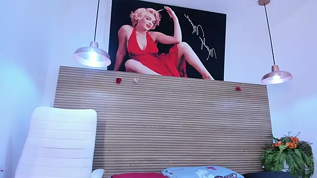 layla  smith online show from 17, 3, 2026