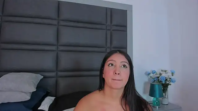 AmaranttayLunay online show from 1, 4, 2026