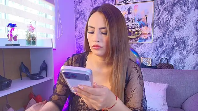 Katalina Alvarezz online show from 16, 4, 2026