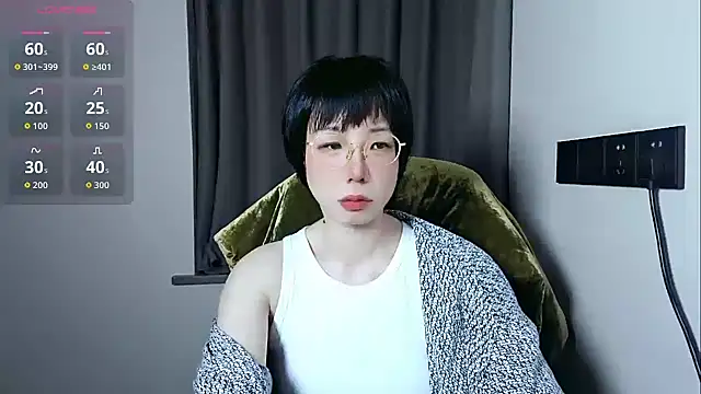 Snapshot of lin_lin_520_520 chatting on 5, 5, 2026 lin lin 520 520 online show from 5, 5, 2026