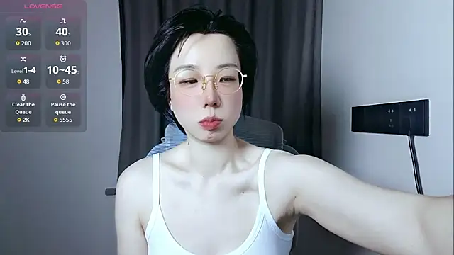 Snapshot of lin_lin_520_520 chatting on 6, 6, 2026 lin lin 520 520 online show from 6, 6, 2026