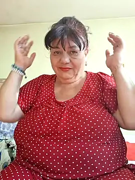 Snapshot of HotMilf80 chatting on 27, 6, 2026 HotMilf80 online show from 27, 6, 2026