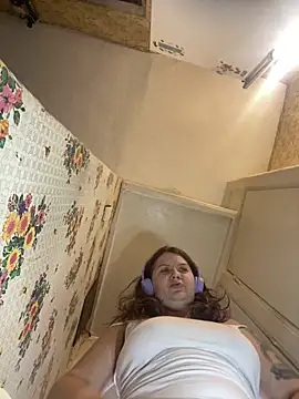 Nenssy555 online show from 13, 3, 2026