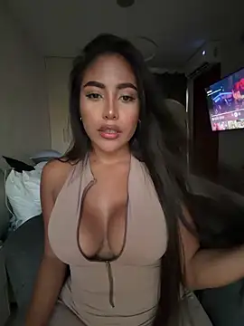 SaraValentina11 online show from 20, 5, 2026