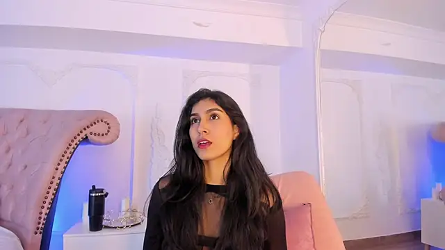 Snapshot of LucianaBlanco_ chatting on 19, 6, 2026 LucianaBlanco online show from 19, 6, 2026