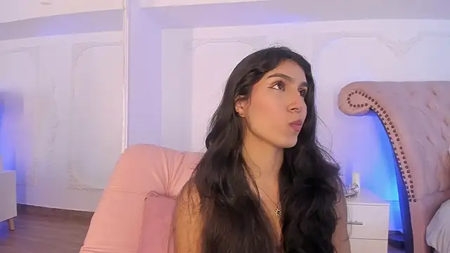 Snapshot of LucianaBlanco_ chatting on 25, 6, 2026 LucianaBlanco online show from 25, 6, 2026