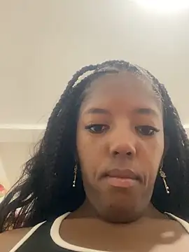 Snapshot of Brenda_hot27 chatting on 18, 5, 2026 Brenda hot27 online show from 18, 5, 2026