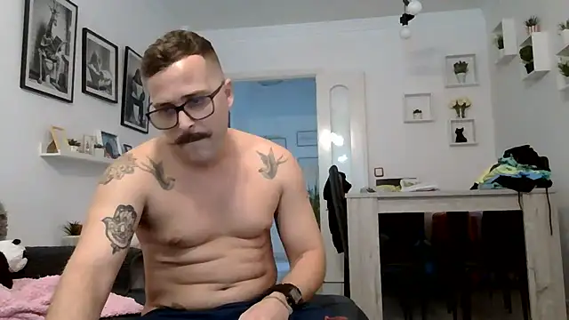 Snapshot of yanick931 chatting on 13, 6, 2026 yanick931 online show from 13, 6, 2026