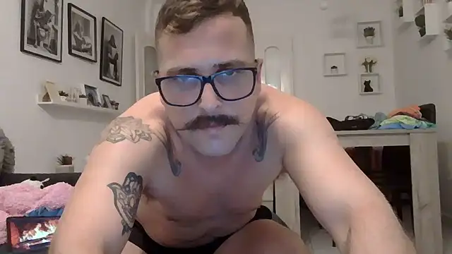 Snapshot of yanick931 chatting on 14, 6, 2026 yanick931 online show from 14, 6, 2026
