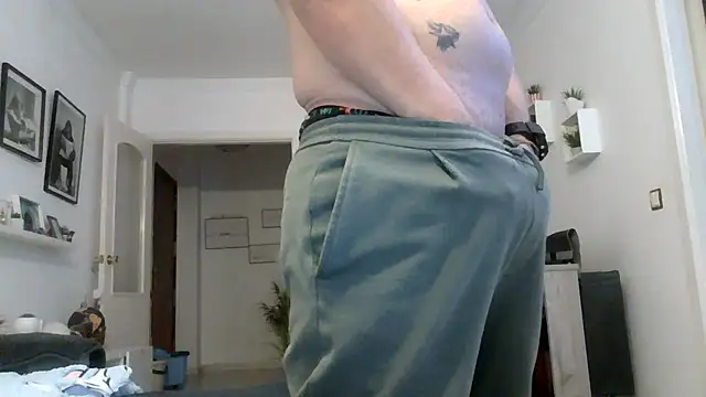 Snapshot of yanick931 chatting on 24, 7, 2026 yanick931 online show from 24, 7, 2026