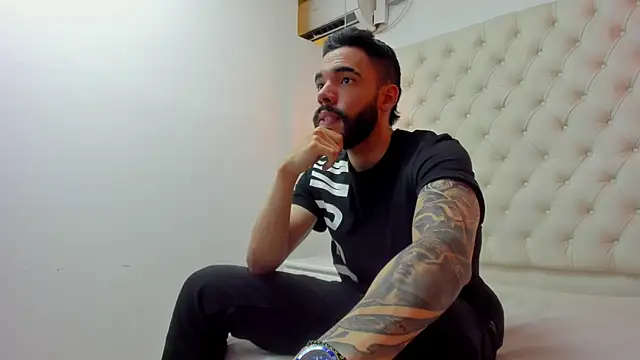 JEAN LEWIS2 online show from 9, 4, 2026