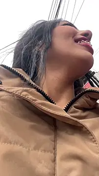 sylphiee  online show from 19, 4, 2026