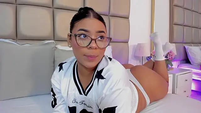 lilly williamss online show from 28, 3, 2026