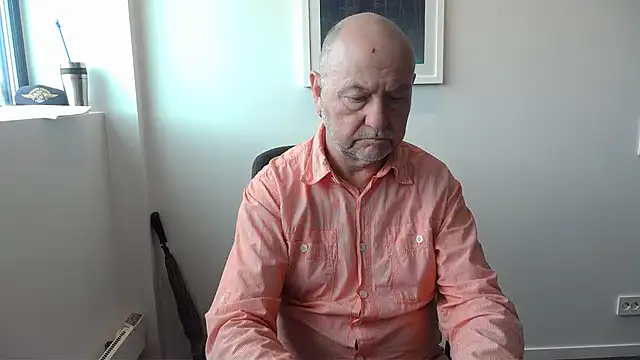 Snapshot of Buggemann chatting on 7, 7, 2026 Buggemann online show from 7, 7, 2026