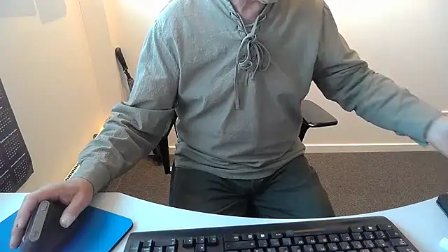 Snapshot of Buggemann chatting on 20, 7, 2026 Buggemann online show from 20, 7, 2026
