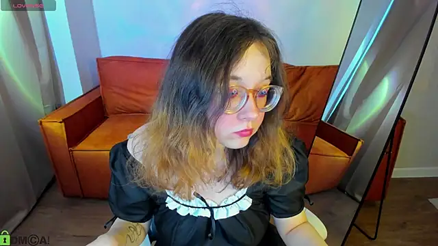 Snapshot of Aleks-caster chatting on 6, 4, 2026 Aleks-caster online show from 6, 4, 2026