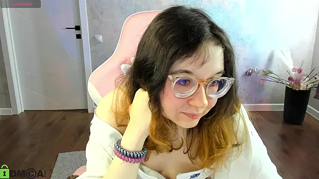 Snapshot of Aleks-caster chatting on 21, 4, 2026 Aleks-caster online show from 21, 4, 2026
